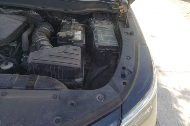 Used Haval XY 2022 2.0T ZhiZun All-Wheel-Drive Version Engine Bay Left