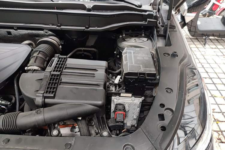 Used Haval XY 2022 1.5T Smart Engine DHT Engine Bay Left