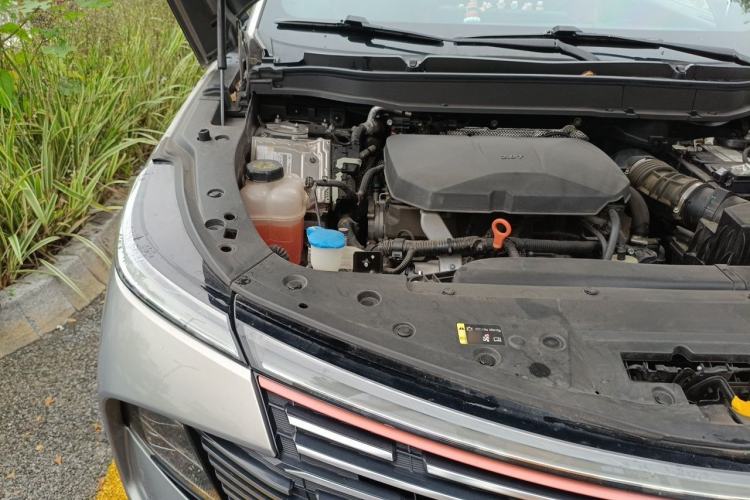 Used Haval XY 2022 2.0T Smart Edition Engine Bay Right