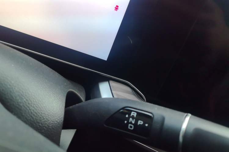 Used Haval XY 2022 1.5T Smart Edition Gear Lever