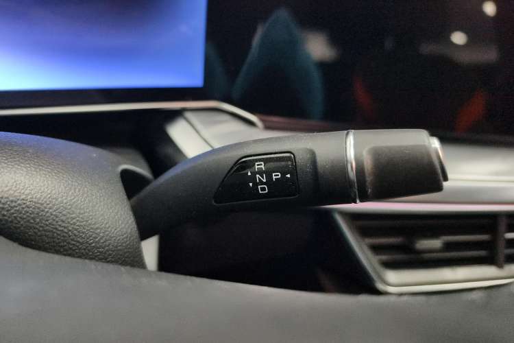 Used Haval XY 2022 1.5T Smart Edition Gear Lever