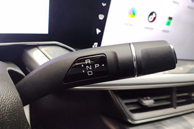 Used Haval XY 2022 1.5T Smart Engine DHT Gear Lever