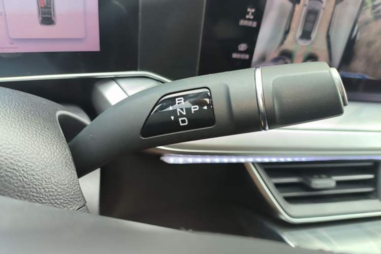 Used Haval XY 2022 1.5T ZhiZun Edition Gear Lever