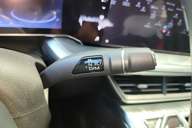 Used Haval XY 2022 2.0T Smart Edition Gear Lever