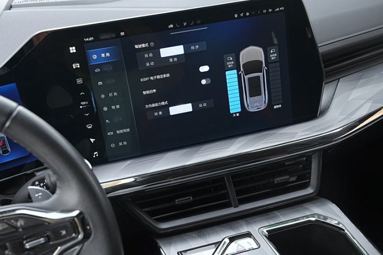 Used Haval XY 2022 2.0T ZhiZun Edition Interior 12