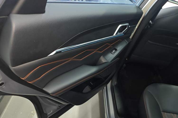 Used Haval XY 2022 1.5T Smart Edition Interior 8