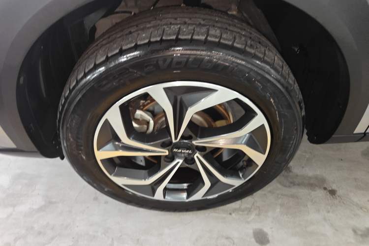 Used Haval XY 2022 1.5T Smart Edition Left Front Wheel Hub