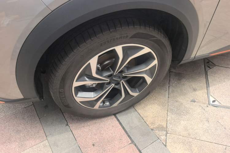 Used Haval XY 2022 1.5T ZhiZun Edition Left Front Wheel Hub