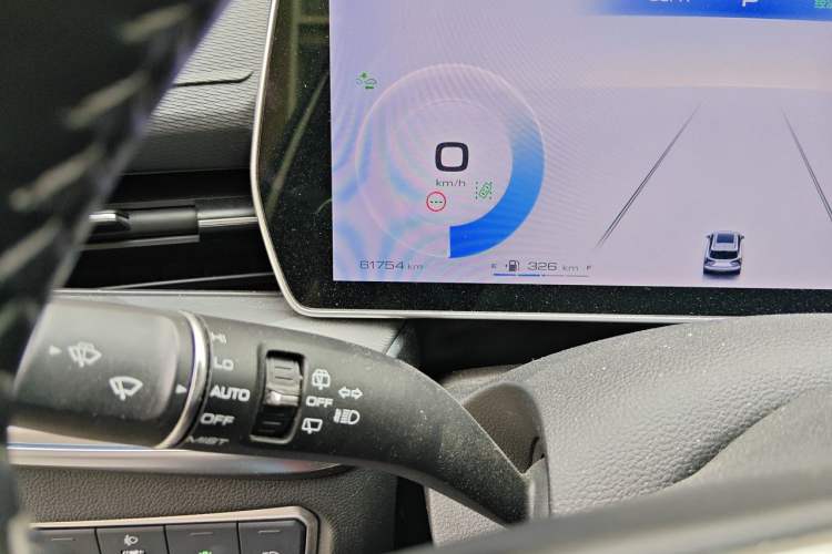 Used Haval XY 2022 1.5T Smart Edition Odometer Close Up