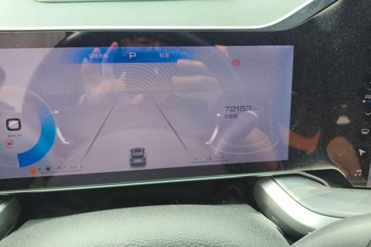Used Haval XY 2022 2.0T Smart Edition Odometer Close Up