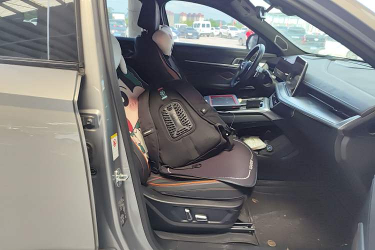 Used Haval XY 2022 2.0T Smart Edition Right Front Seat