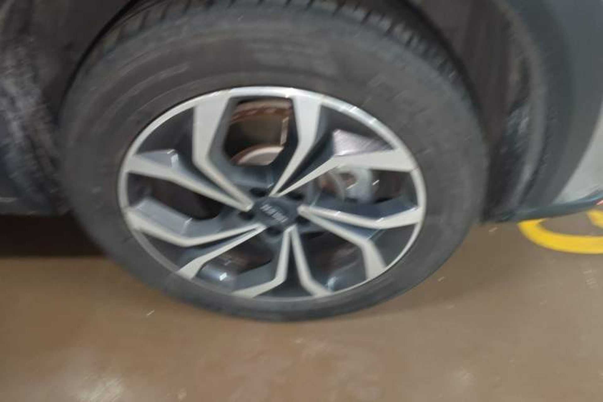Used Haval XY 2022 2.0T Smart Edition Right Front Wheel Hub