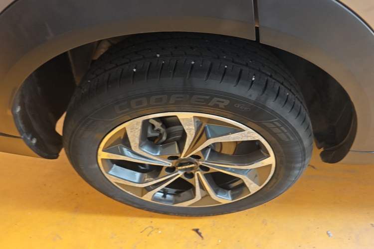 Used Haval XY 2022 1.5T Smart Edition Right Rear Wheel Hub