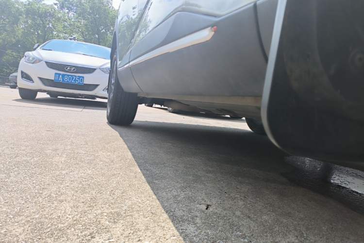 Used Haval XY 2022 1.5T ZhiZun Edition Right Side Sill