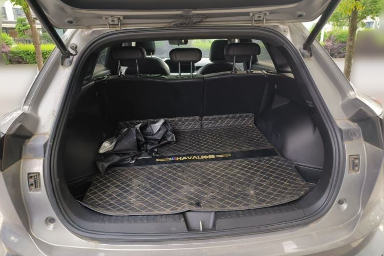 Used Haval XY 2022 1.5T Smart Edition Trunk