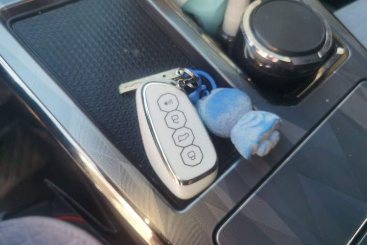 Used Haval XY 2022 2.0T ZhiZun All-Wheel-Drive Version Vehicle Key