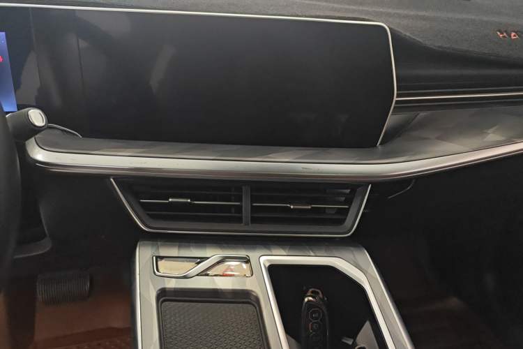 Used Haval XY 2022 1.5T Smart Edition Audio And AC Panel
