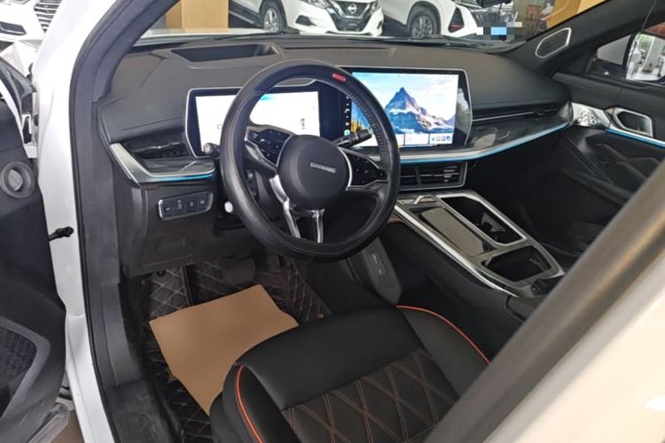 Used Haval XY 2022 1.5T Smart Edition Center Console
