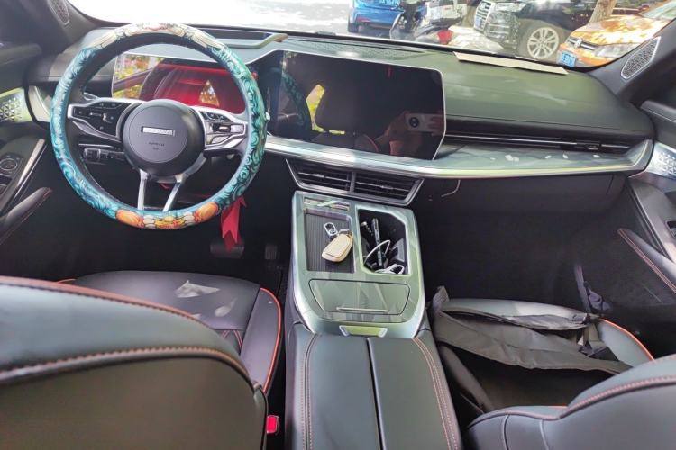Used Haval XY 2022 1.5T Smart Edition Center Console