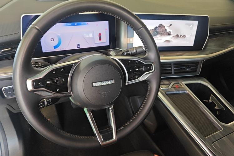 Used Haval XY 2022 1.5T Smart Edition Center Console