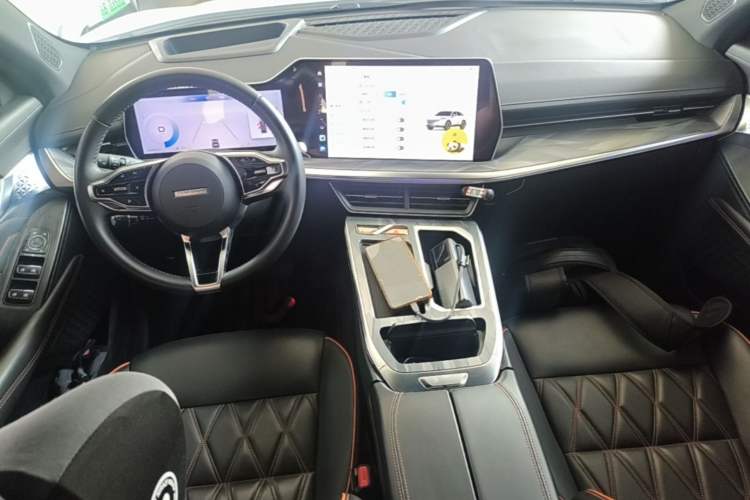 Used Haval XY 2022 1.5T Smart Edition Center Console