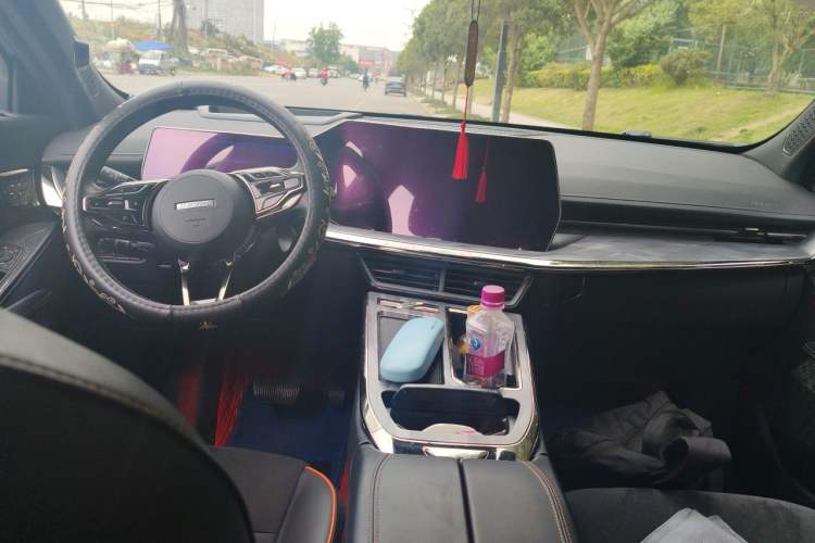 Used Haval XY 2022 1.5T ZhiZun Edition Center Console