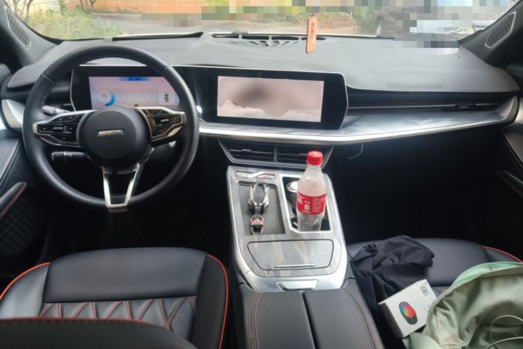 Used Haval XY 2022 1.5T Smart Edition Center Console