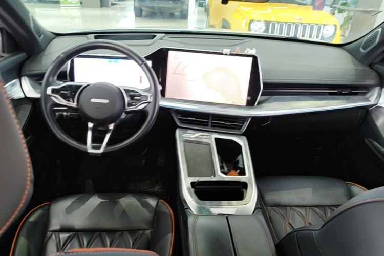 Used Haval XY 2022 1.5T ZhiZun Edition Center Console