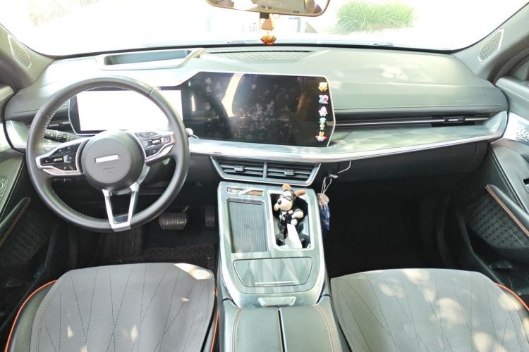 Used Haval XY 2022 1.5T Smart Edition Center Console