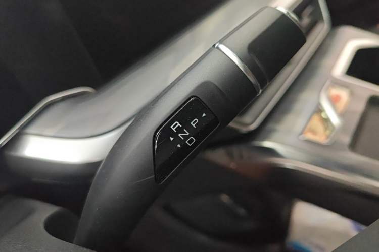 Used Haval XY 2022 1.5T Smart Edition Gear Lever