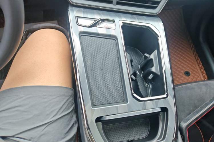 Used Haval XY 2022 1.5T ZhiZun Edition Gear Lever
