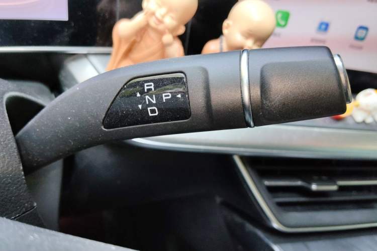 Used Haval XY 2022 1.5T Smart Edition Gear Lever