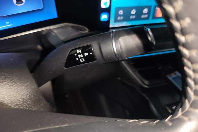 Used Haval XY 2022 1.5T ZhiZun Edition Gear Lever