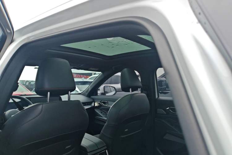 Used Haval XY 2022 1.5T ZhiZun Edition Headliner