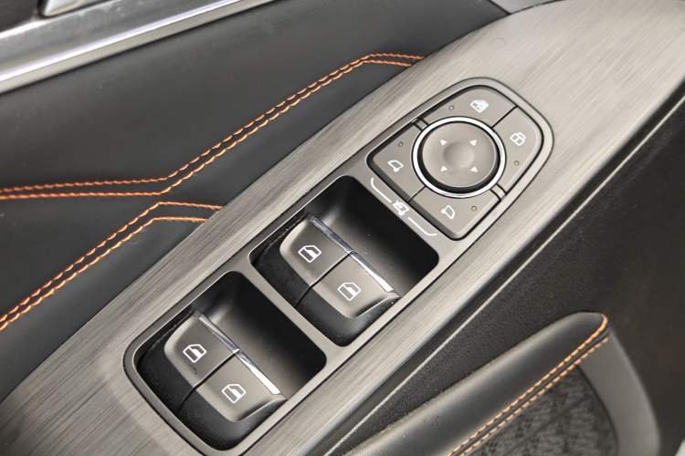 Used Haval XY 2022 1.5T Smart Edition Interior 10