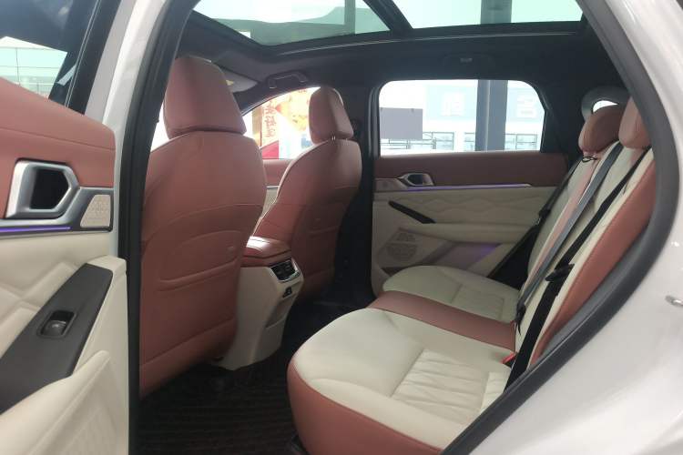 Used Haval XY 2022 1.5T Smart Edition Interior 2