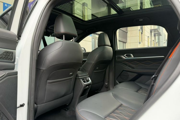 Used Haval XY 2022 1.5T Smart Edition Interior 3