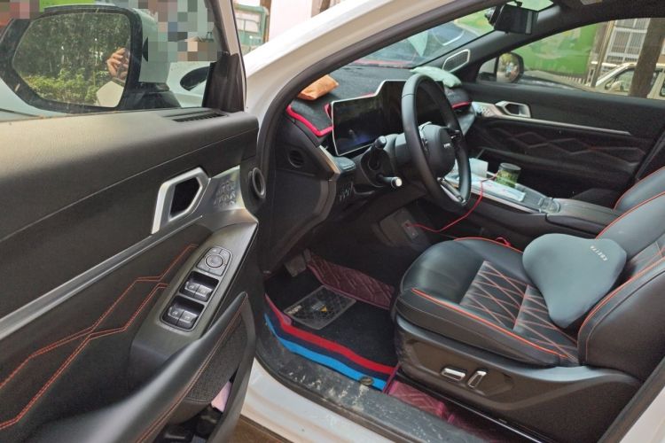 Used Haval XY 2022 1.5T Smart Edition Interior 3