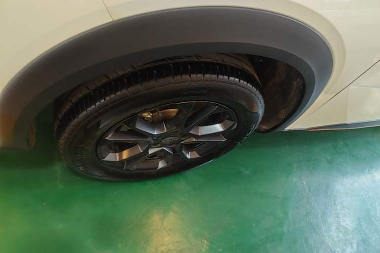 Used Haval XY 2022 1.5T Smart Edition Left Front Wheel Hub