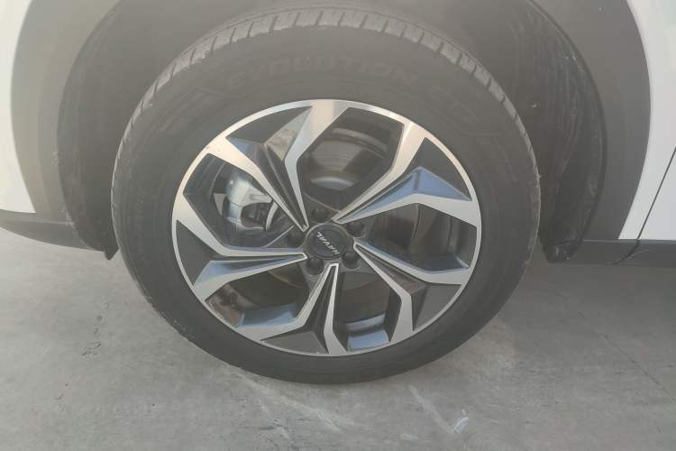 Used Haval XY 2022 1.5T Smart Edition Left Front Wheel Hub