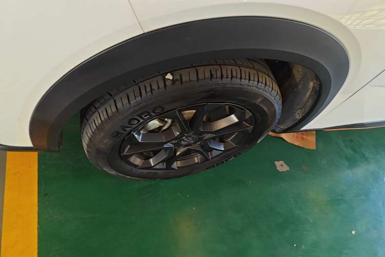 Used Haval XY 2022 1.5T Smart Edition Left Front Wheel Hub