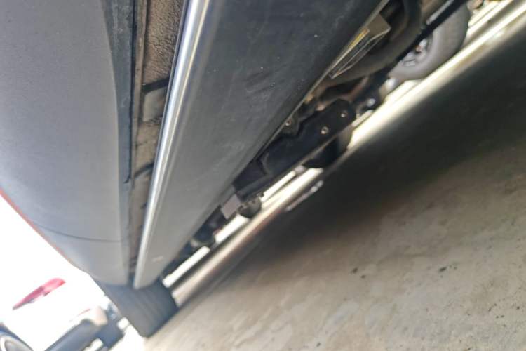 Used Haval XY 2022 1.5T ZhiZun Edition Left Side Sill