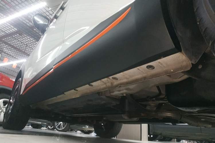 Used Haval XY 2022 1.5T Smart Edition Left Side Sill