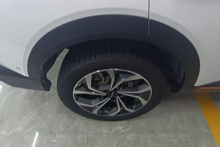Used Haval XY 2022 1.5T ZhiZun Edition Right Rear Wheel Hub