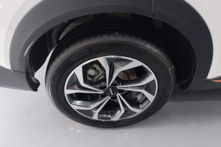 Used Haval XY 2022 1.5T Smart Enjoyment Edition DHT Right Rear Wheel Hub
