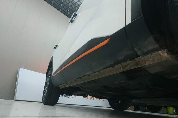 Used Haval XY 2022 1.5T Smart Edition Right Side Sill