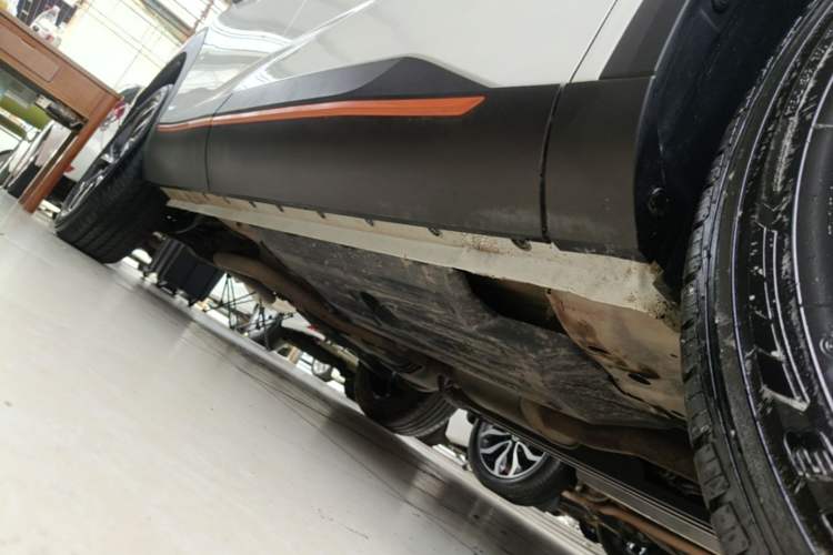 Used Haval XY 2022 1.5T Smart Edition Right Side Sill