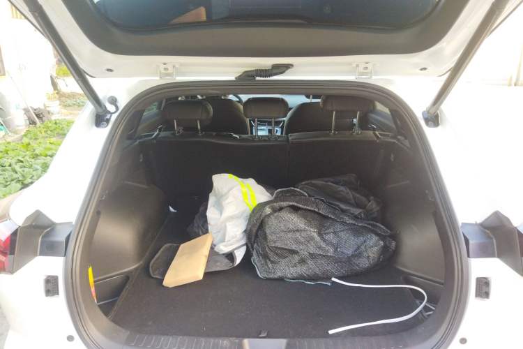 Used Haval XY 2022 1.5T Smart Edition Trunk