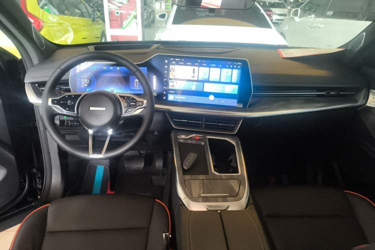 Used Haval XY 2023 1.5T Smart Edition Center Console
