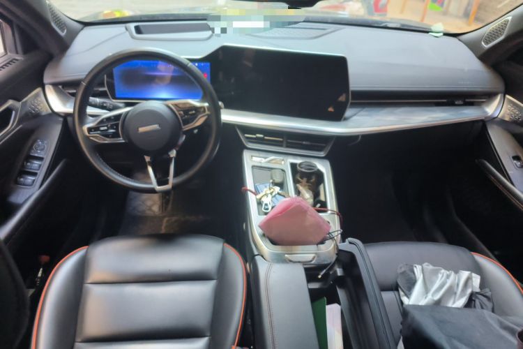 Used Haval XY 2023 1.5T Smart Edition Center Console